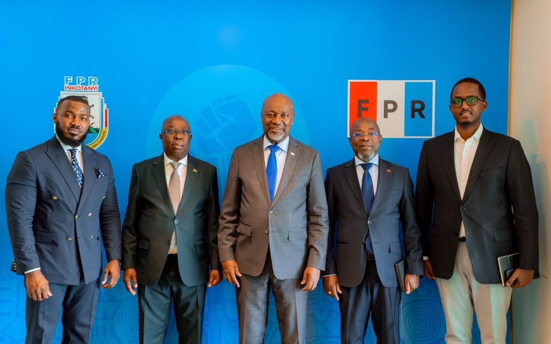 Encontro de Cortesia entre o Embaixador Alfredo Dombe e o Secretário-Geral da Frente Patriótica do Rwanda